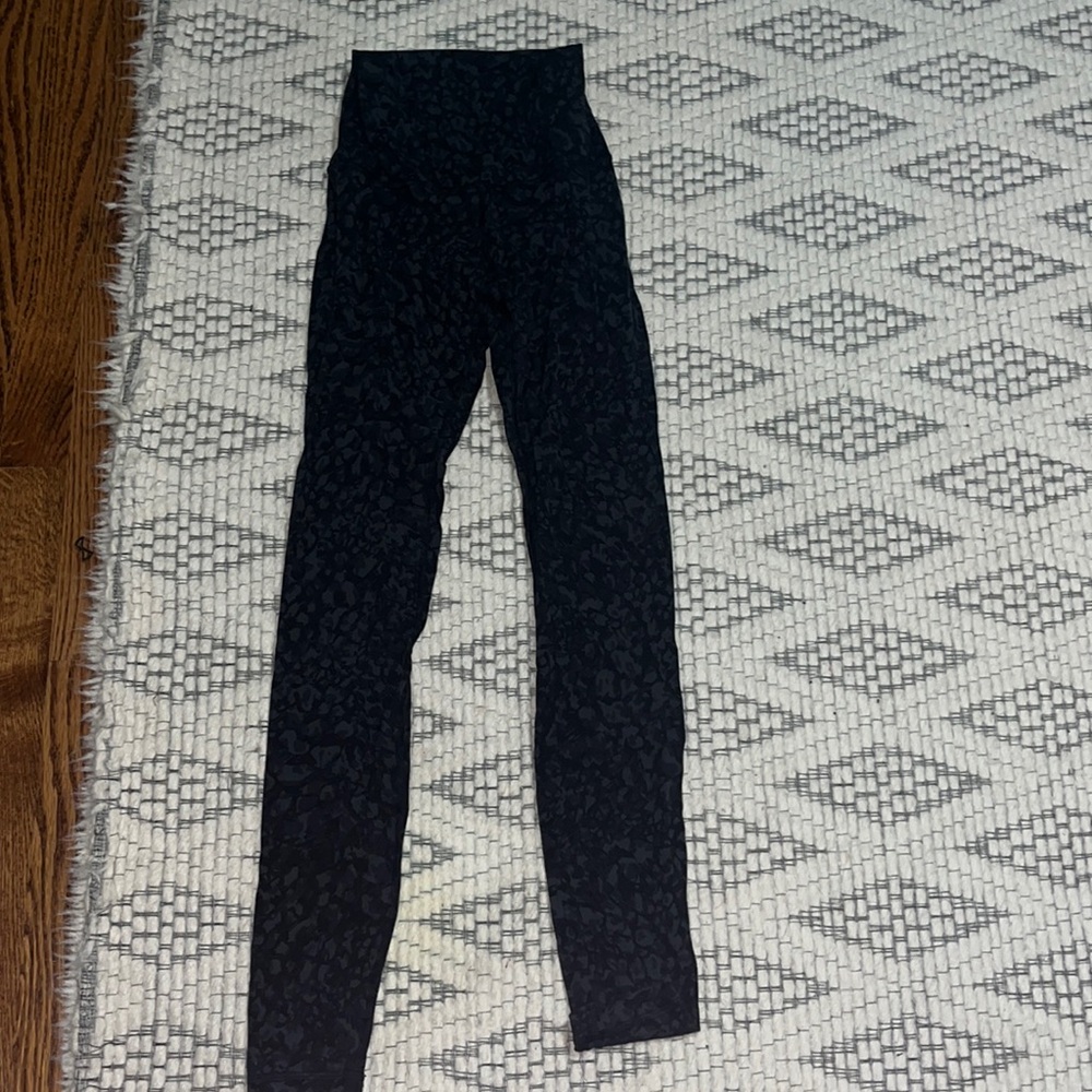 Lululemon black printed leggings